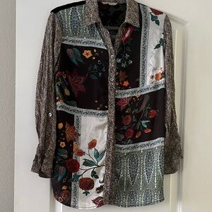 John Mark Artistic Multicolor blouse 💐Sz.small/med.